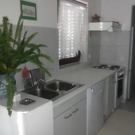 Apartment Jola *